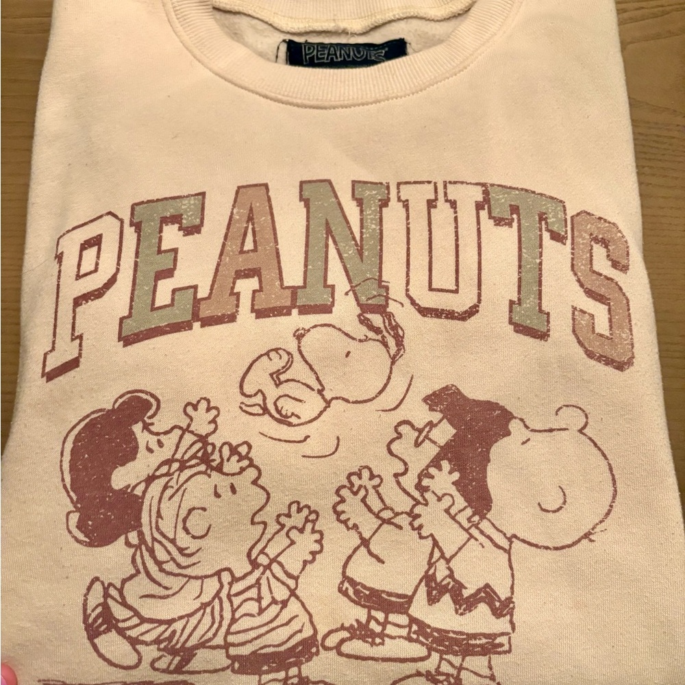 Peanuts Cream Graphic Sweatshirt with Pink Print